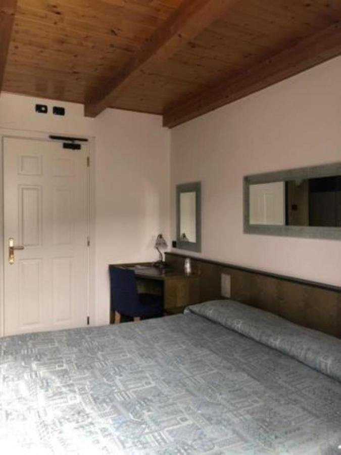 קייזה אין ולמלנקו Hotel Moizi מראה חיצוני תמונה
